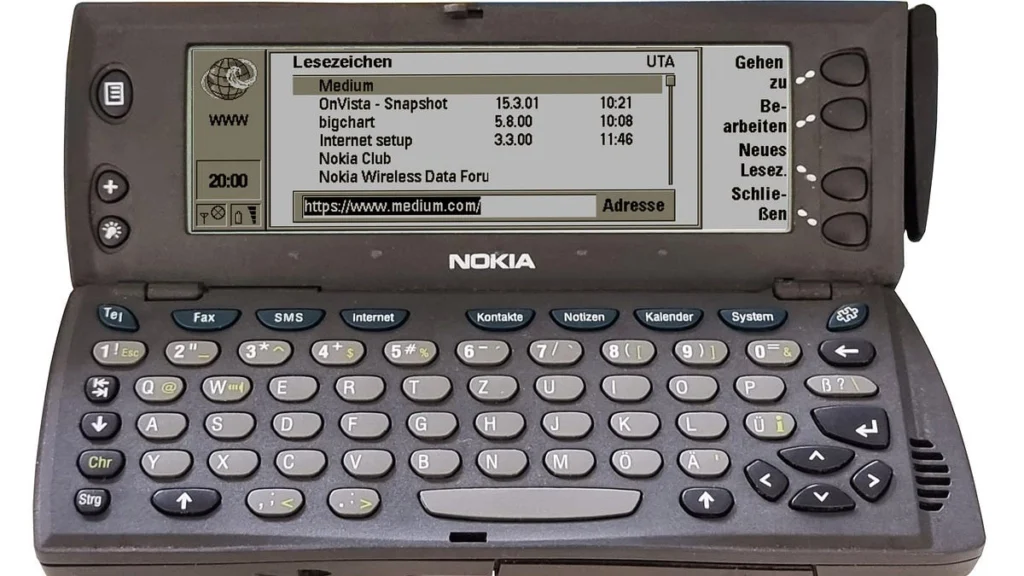 اولین گوشی هوشمند خود را در سال 1996 