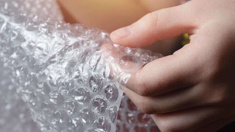 اختراع کیسه بسته بندی حباب‌دار - لاگ مدیا