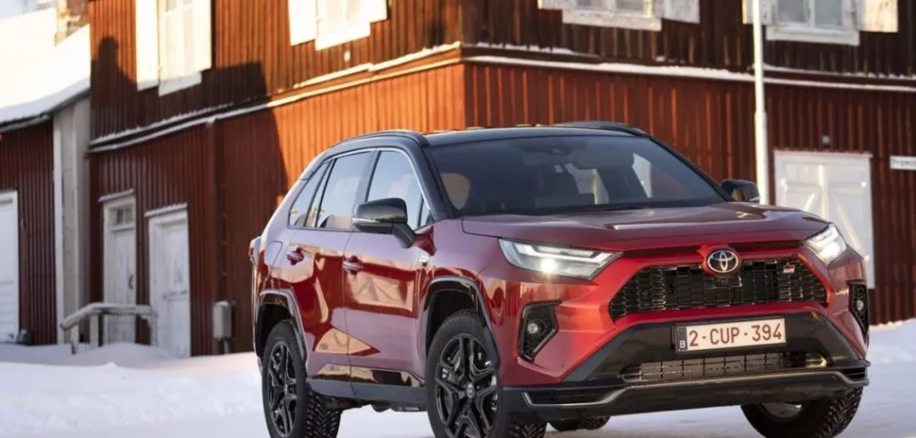 تویوتا RAV4 Plug-In Hybrid در تحلیل به عنوان پیشنهادی ترین مدل ماشین در اروپا انتخاب شده است.