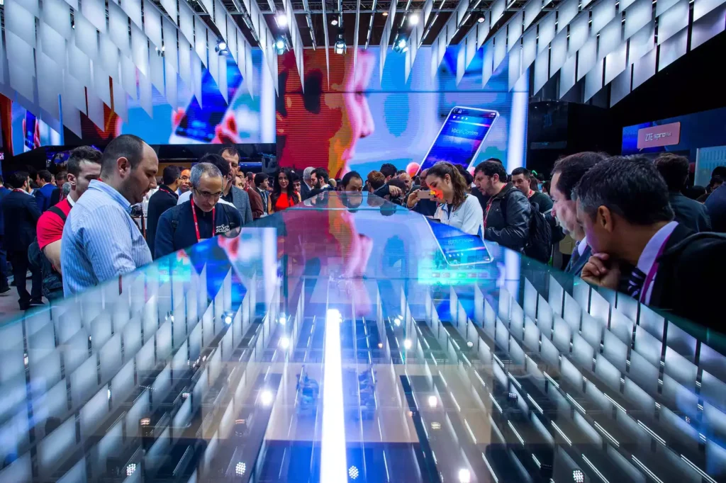پیشرفت فناوری شبکه با 5G - لاگمدیا