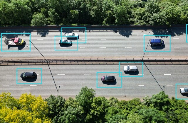 خطر جاسوسی در خودرو های هوشمند چینی - لاگ‌مدیا