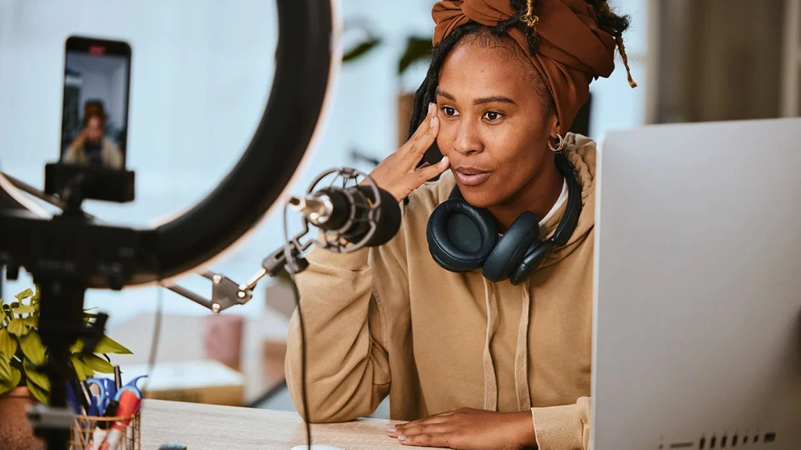 جایگزین یوتیوب برای درآمد زایی یوتیوبر ها و کاربران - لاگ‌مدیا