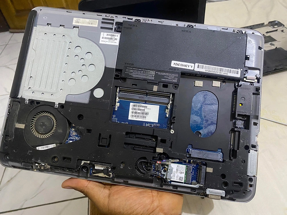 بهترین لپ تاپ برای لینوکس - لاگمدیا