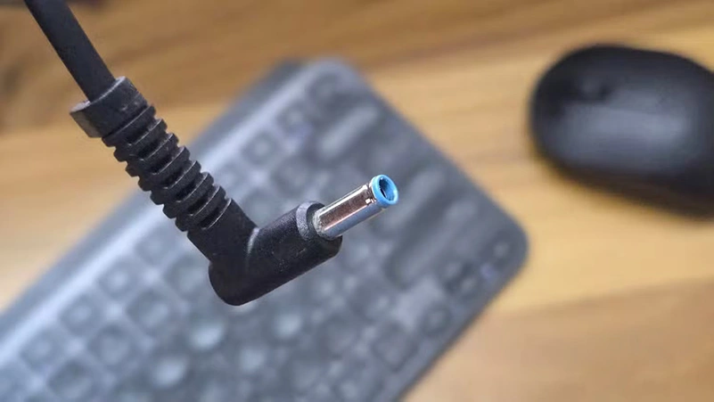 کابل شارژ لپ تاپ برای محافظت از دستگاه - لاگمدیا