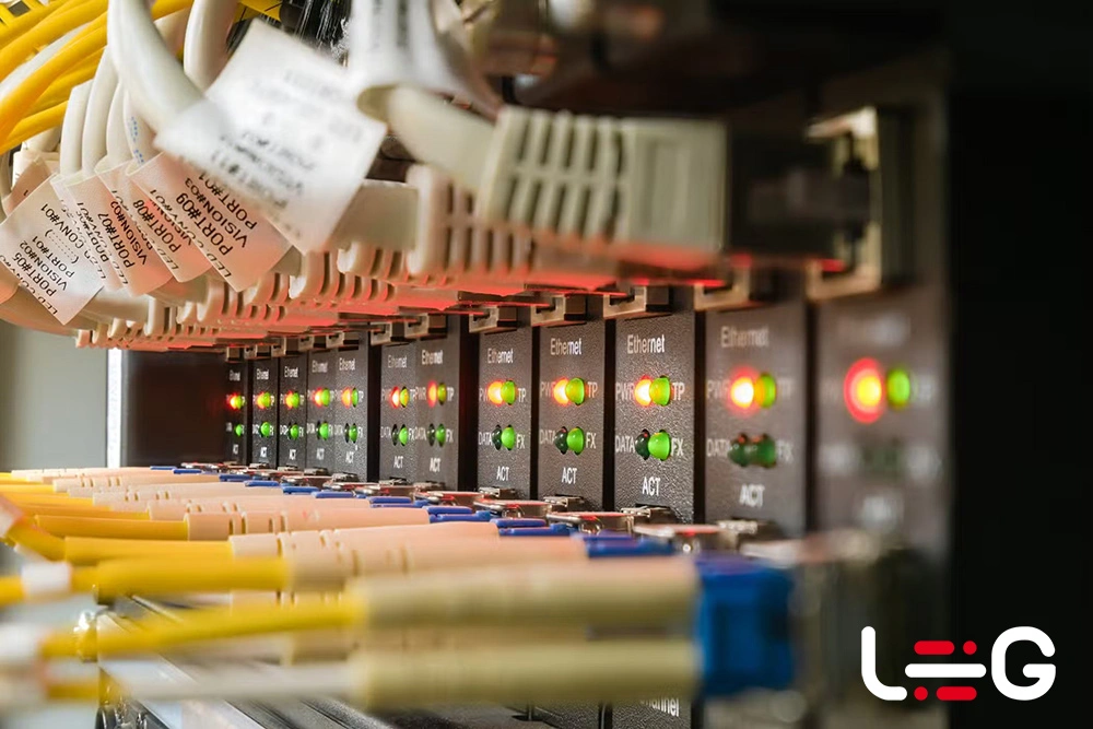 سنجش سرعت سیم های شبکه های کامپیوتری - لاگ‌مدیا