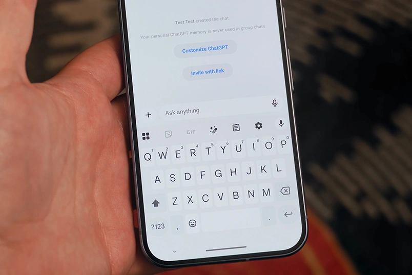 می‌توانید دوستان خود را برای شرکت در یک گفت‌وگوی چت‌بات ChatGPT دعوت کنید
